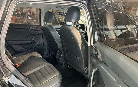 Volkswagen Tiguan II, 2021 год, 1 802 000 рублей, 4 фотография