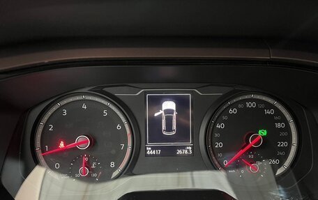 Volkswagen Tiguan II, 2021 год, 1 802 000 рублей, 9 фотография