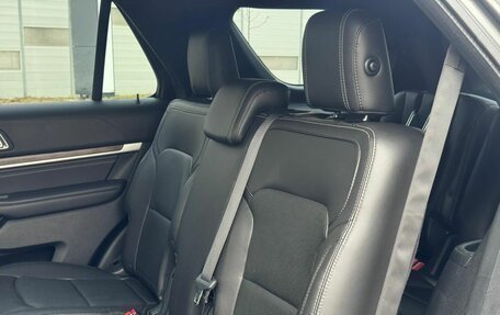 Ford Explorer VI, 2018 год, 3 450 000 рублей, 16 фотография