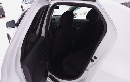 Renault Logan II, 2017 год, 705 000 рублей, 9 фотография