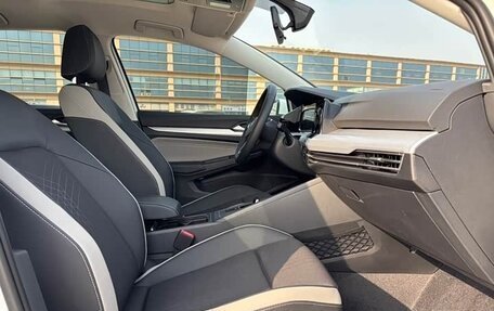 Volkswagen Golf VIII, 2024 год, 1 995 000 рублей, 13 фотография