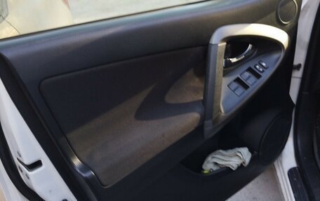 Toyota RAV4, 2011 год, 1 380 000 рублей, 6 фотография