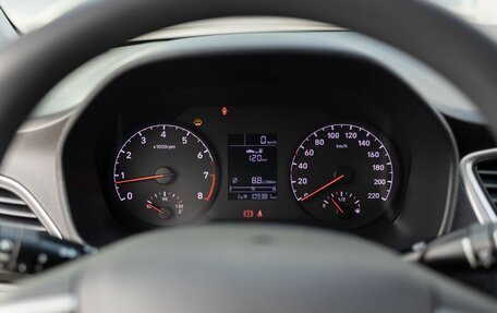 Hyundai Solaris II рестайлинг, 2017 год, 1 150 000 рублей, 13 фотография