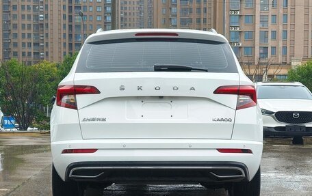 Skoda Karoq I, 2022 год, 2 052 000 рублей, 5 фотография