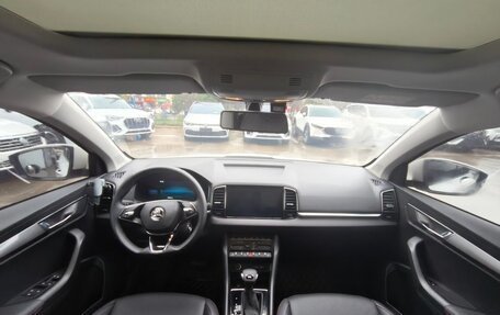 Skoda Karoq I, 2022 год, 2 052 000 рублей, 8 фотография