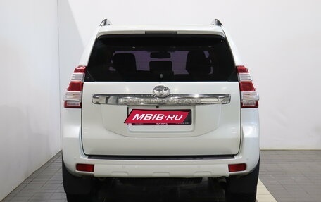 Toyota Land Cruiser Prado 150 рестайлинг 2, 2014 год, 3 610 000 рублей, 4 фотография