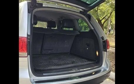 Volkswagen Touareg III, 2003 год, 900 000 рублей, 20 фотография