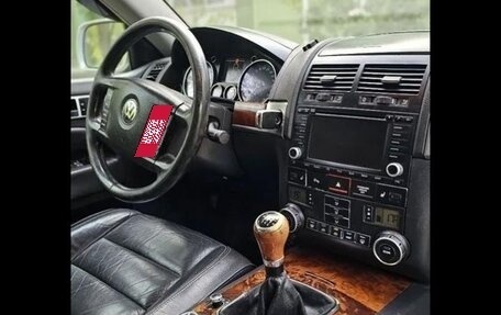Volkswagen Touareg III, 2003 год, 900 000 рублей, 18 фотография
