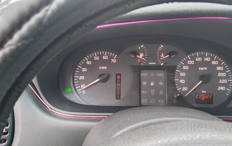 Renault Megane II, 2000 год, 300 000 рублей, 11 фотография