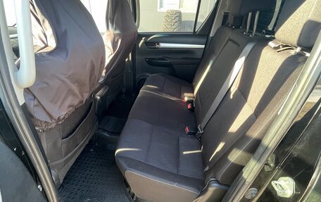 Toyota Hilux VIII, 2020 год, 3 250 000 рублей, 14 фотография