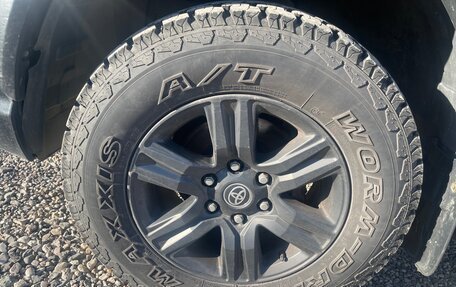 Toyota Hilux VIII, 2020 год, 3 250 000 рублей, 15 фотография