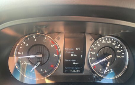 Toyota Hilux VIII, 2020 год, 3 250 000 рублей, 11 фотография