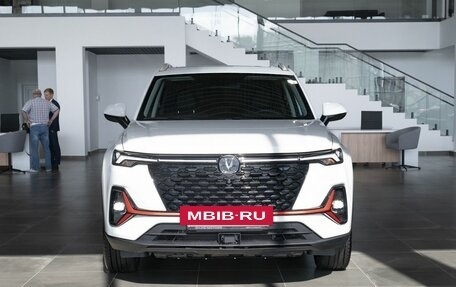 Changan CS35 Plus, 2024 год, 2 709 900 рублей, 2 фотография