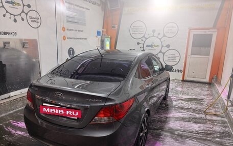 Hyundai Solaris II рестайлинг, 2014 год, 980 000 рублей, 4 фотография