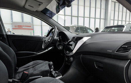 Hyundai Solaris II рестайлинг, 2016 год, 799 000 рублей, 13 фотография