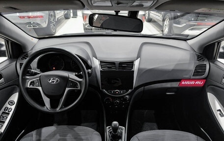 Hyundai Solaris II рестайлинг, 2016 год, 799 000 рублей, 17 фотография