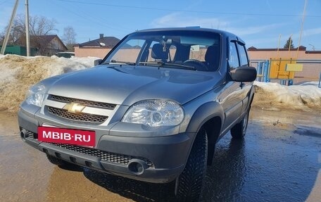 Chevrolet Niva I рестайлинг, 2015 год, 710 000 рублей, 15 фотография