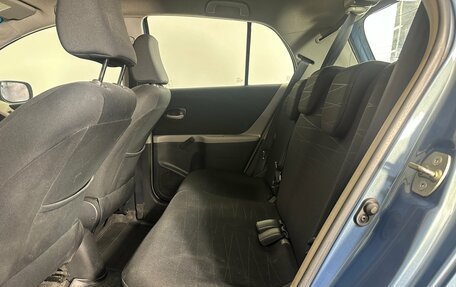 Toyota Yaris III рестайлинг, 2007 год, 550 000 рублей, 23 фотография