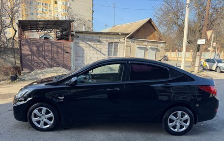 Hyundai Solaris II рестайлинг, 2013 год, 940 000 рублей, 7 фотография