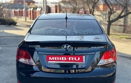 Hyundai Solaris II рестайлинг, 2013 год, 940 000 рублей, 5 фотография