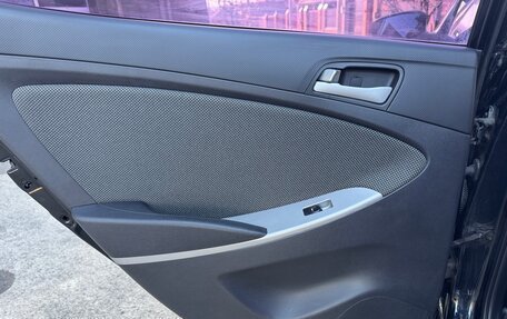 Hyundai Solaris II рестайлинг, 2013 год, 940 000 рублей, 17 фотография