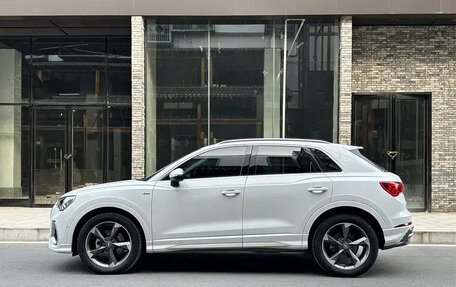 Audi Q3, 2022 год, 2 000 000 рублей, 7 фотография