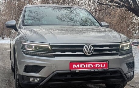 Volkswagen Tiguan II, 2018 год, 2 799 000 рублей, 7 фотография