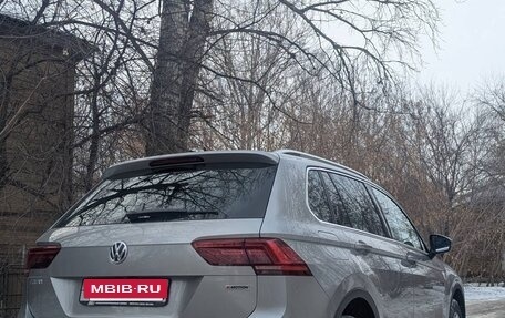 Volkswagen Tiguan II, 2018 год, 2 799 000 рублей, 5 фотография