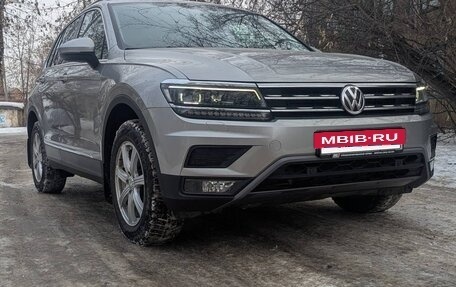 Volkswagen Tiguan II, 2018 год, 2 799 000 рублей, 4 фотография