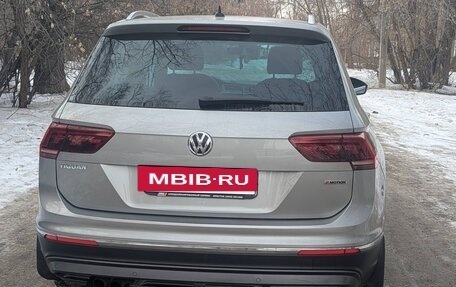 Volkswagen Tiguan II, 2018 год, 2 799 000 рублей, 9 фотография