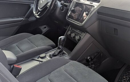 Volkswagen Tiguan II, 2018 год, 2 799 000 рублей, 12 фотография