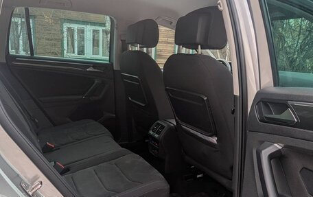 Volkswagen Tiguan II, 2018 год, 2 799 000 рублей, 18 фотография