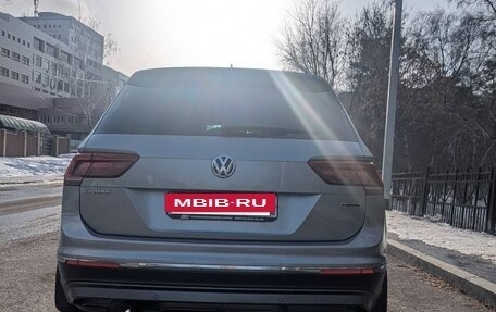 Volkswagen Tiguan II, 2018 год, 2 799 000 рублей, 22 фотография