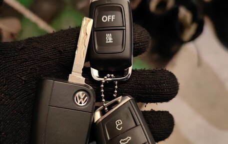 Volkswagen Tiguan II, 2018 год, 2 799 000 рублей, 32 фотография