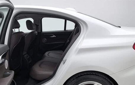 BMW 1 серия, 2021 год, 1 354 000 рублей, 5 фотография