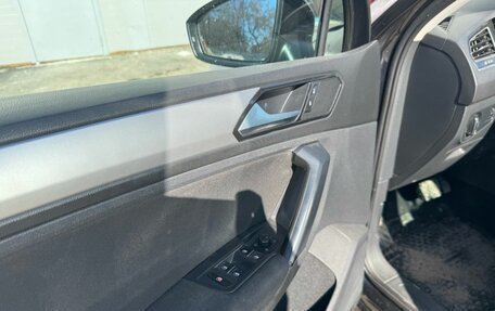 Volkswagen Tiguan II, 2017 год, 2 195 000 рублей, 6 фотография