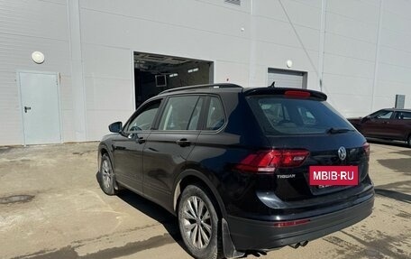 Volkswagen Tiguan II, 2017 год, 2 195 000 рублей, 5 фотография