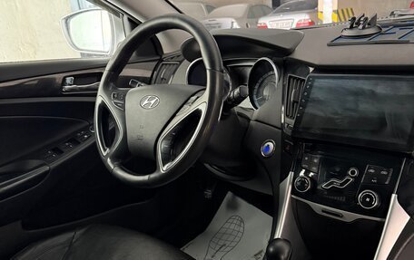 Hyundai Sonata VI, 2012 год, 850 000 рублей, 9 фотография