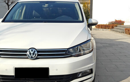 Volkswagen Touran III, 2022 год, 2 550 000 рублей, 4 фотография