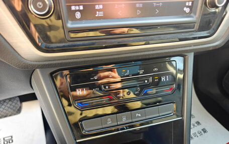 Volkswagen Touran III, 2022 год, 2 550 000 рублей, 15 фотография