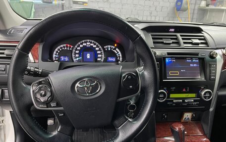 Toyota Camry, 2013 год, 2 000 000 рублей, 24 фотография