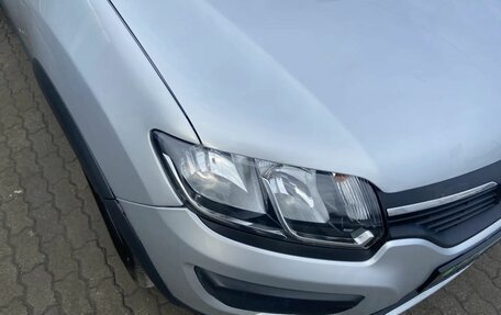 Renault Sandero II рестайлинг, 2015 год, 955 000 рублей, 4 фотография