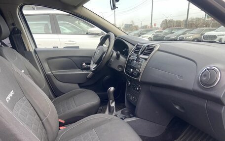 Renault Sandero II рестайлинг, 2015 год, 955 000 рублей, 13 фотография