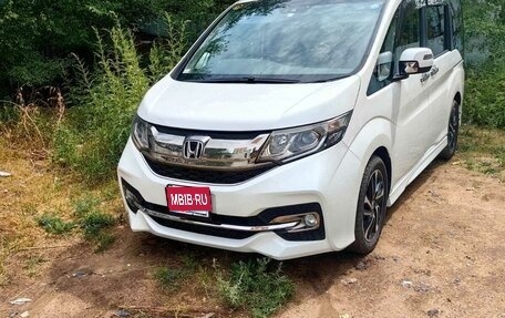 Honda Stepwgn IV, 2015 год, 1 200 000 рублей, 1 фотография