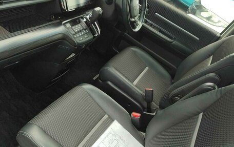 Honda Stepwgn IV, 2015 год, 1 200 000 рублей, 5 фотография