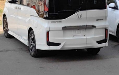 Honda Stepwgn IV, 2015 год, 1 200 000 рублей, 2 фотография