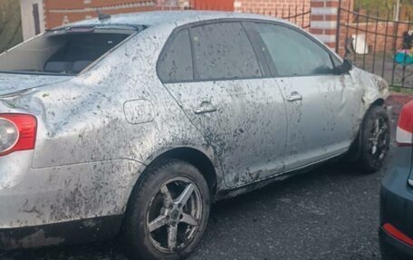 Volkswagen Jetta VI, 2007 год, 200 000 рублей, 2 фотография