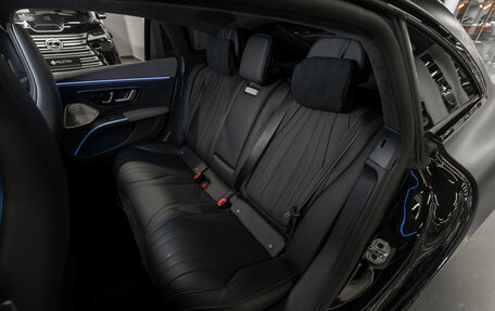 Mercedes-Benz EQS, 2022 год, 9 750 000 рублей, 16 фотография