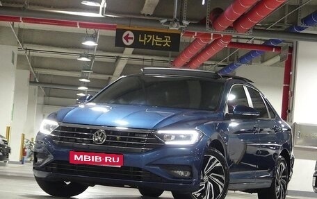 Volkswagen Jetta VII, 2022 год, 1 920 000 рублей, 2 фотография