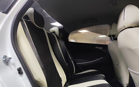 Hyundai Solaris II рестайлинг, 2016 год, 1 063 000 рублей, 13 фотография